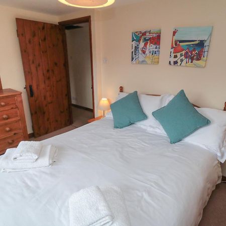 Danby Cottage 휫비 외부 사진