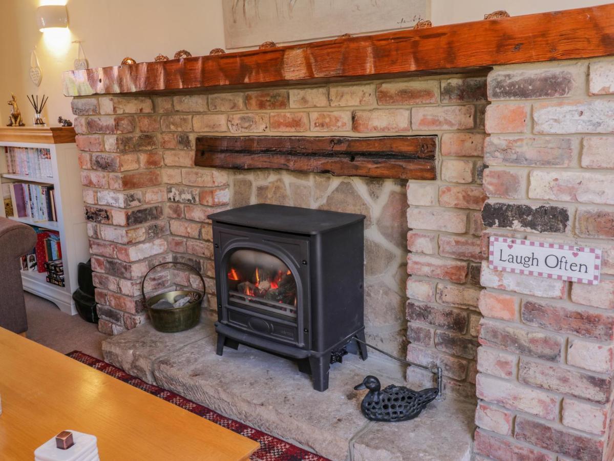 Danby Cottage 휫비 외부 사진